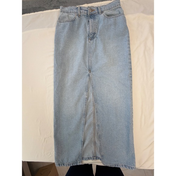 Gianni Bini Dresses & Skirts - Gianni Bini Light Wash Denim Maxi Skirt High Waisted Front Slit Size 2 Blue Long